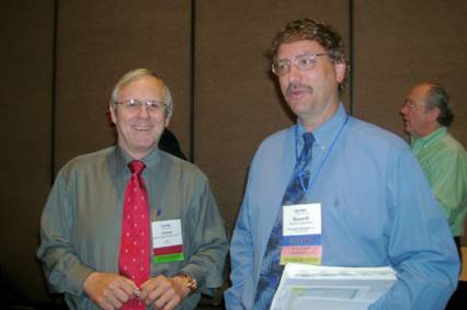 (L to R) Jim Hugh, AMAC, with SATRO director Russell Onken